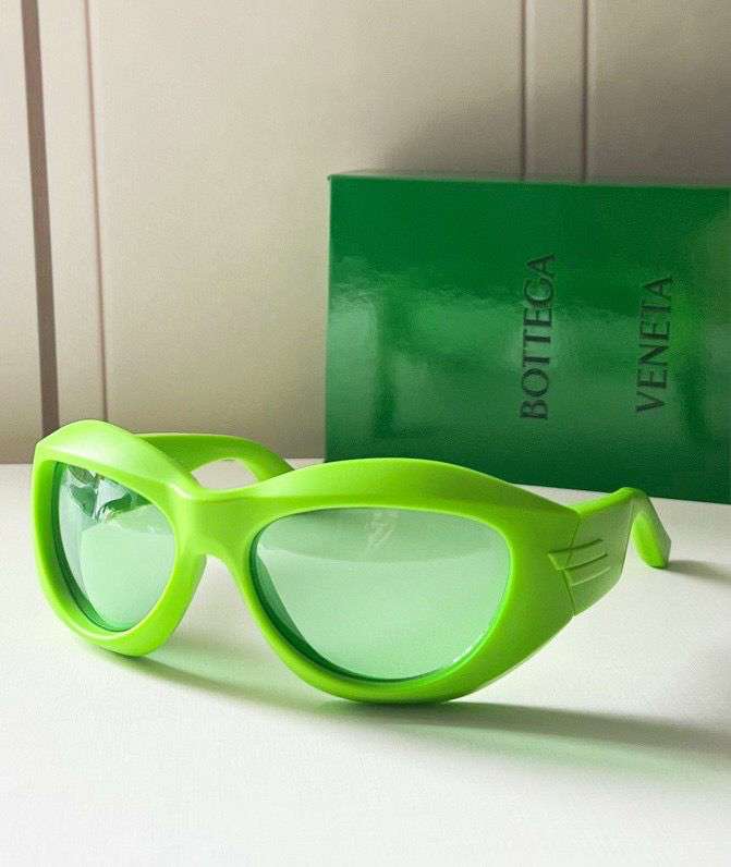 Picture of Bottega Veneta Sunglasses _SKUfw46126760fw